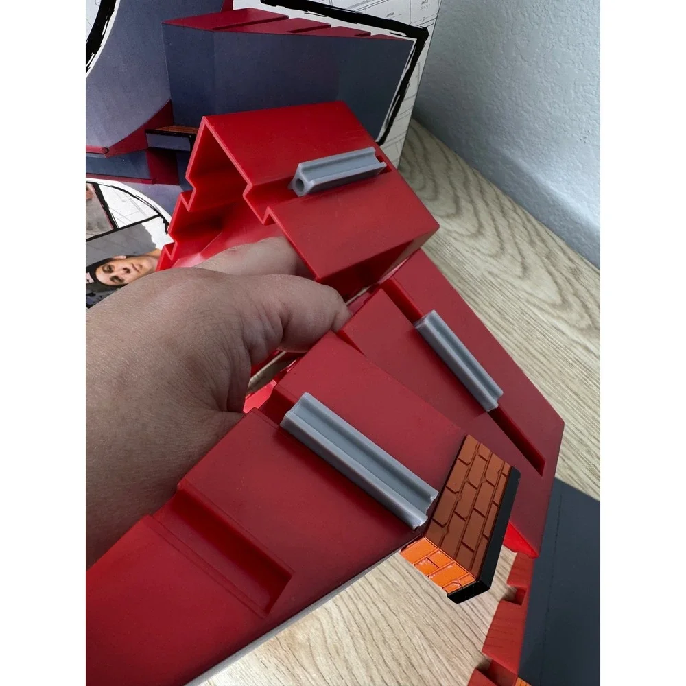 Tech Deck Ryan Sheckler Warehouse Play Set 03 Fingerboard Ramp Vintage 2009 Red
